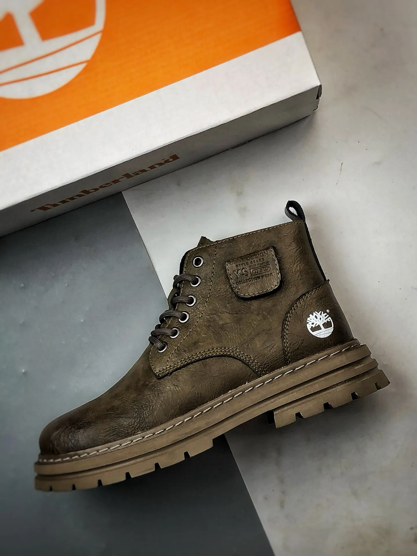 💰440 Timberland Timberland/Timberland 2025 autumn and winter new style classic high-top casual men's shoes, newly upgraded, Guangdong factory quality, original box and original packaging, the fabric is made of Italian top frosted cowhide, with anti-odor and anti-corrosion genuine leather latex insoles, giving you a perfect wearing experience. High-quality and durable, a must-have for sportsmen. Specializes in not looking handsome. High-quality, first-class foot feel. Exclusive supply. Item number: TB99776713 Code number: 39 40 41 42 43 44 (standard code)